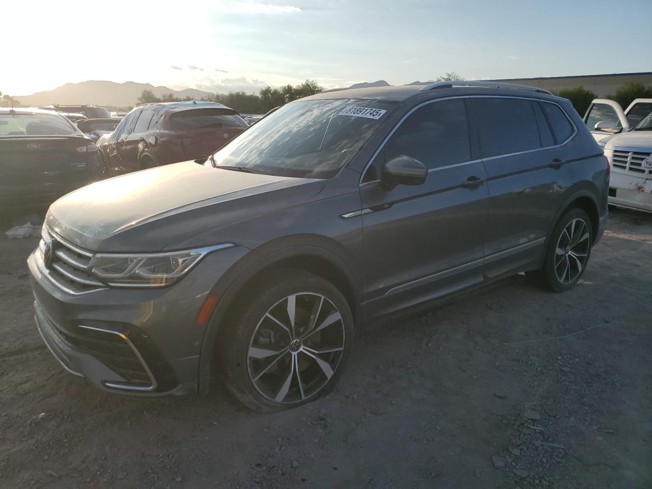 2022 Volkswagen TIGUAN SEL