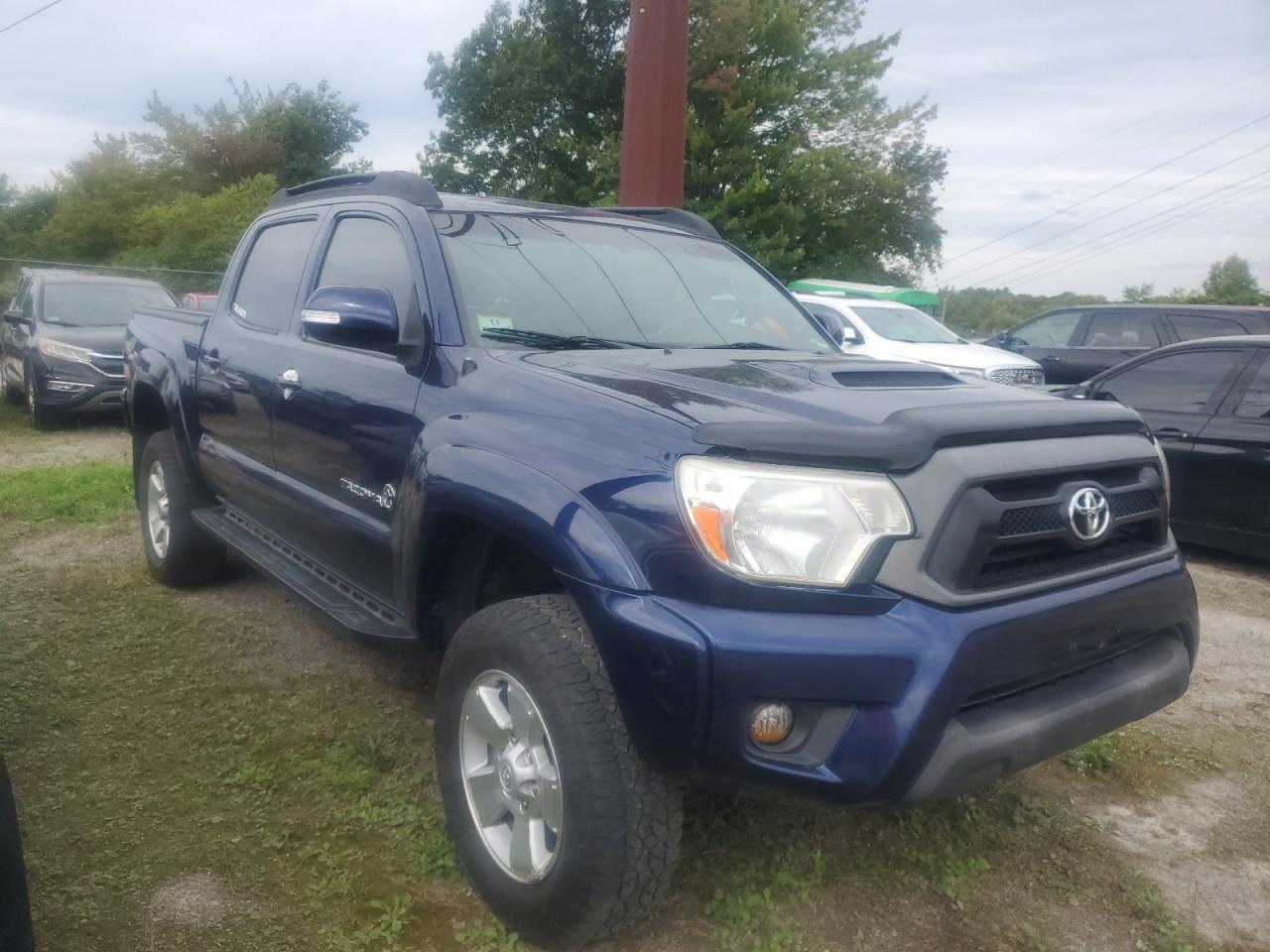 Toyt Tacoma double cab