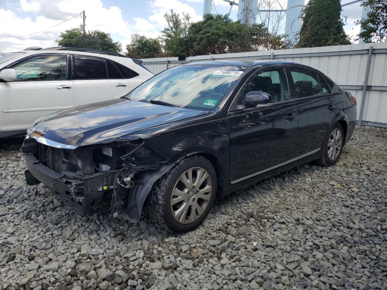 2011 Toyota Avalon bas