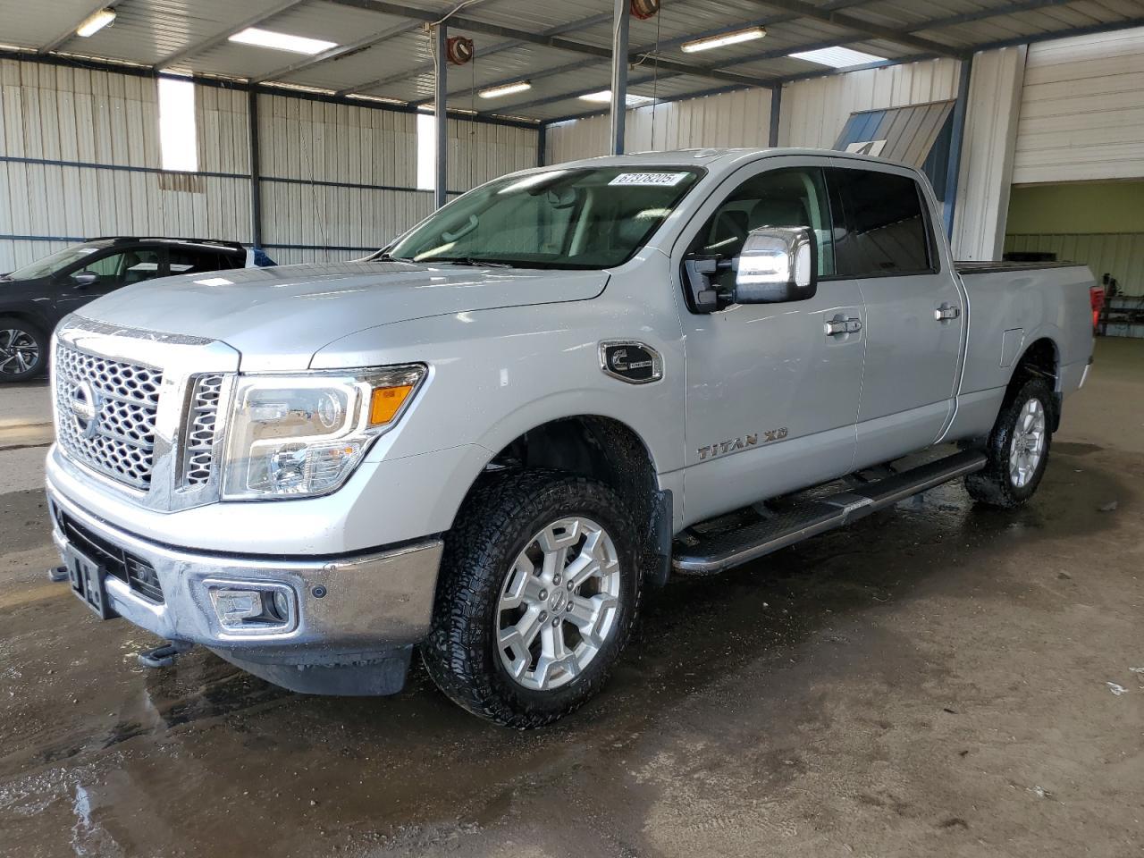 2017 Nissan Titan xd s