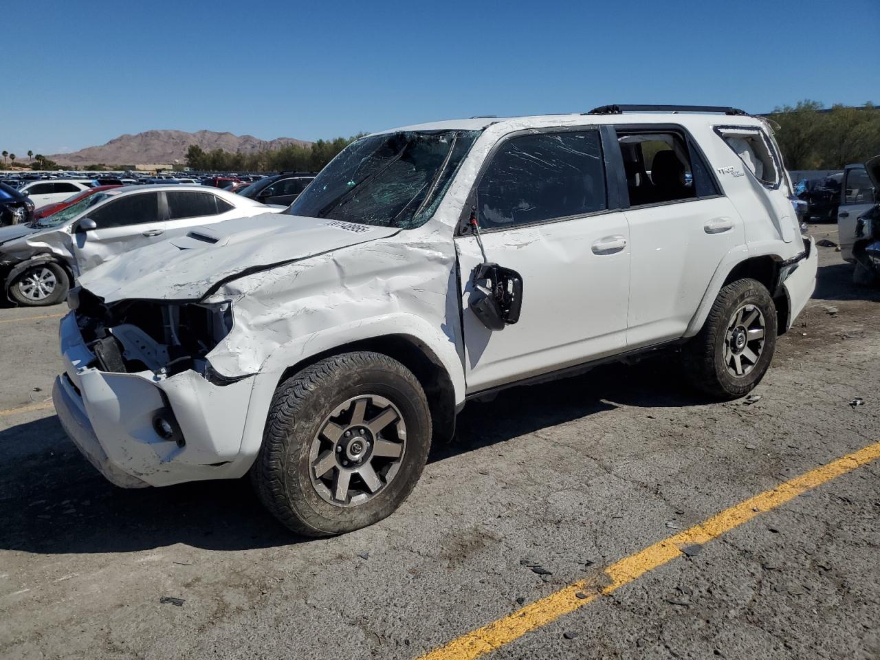 2023 Toyota 4runner se