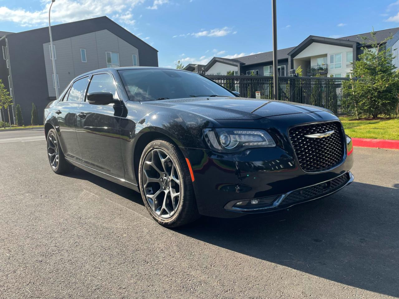 2018 Chrysler 300 s S