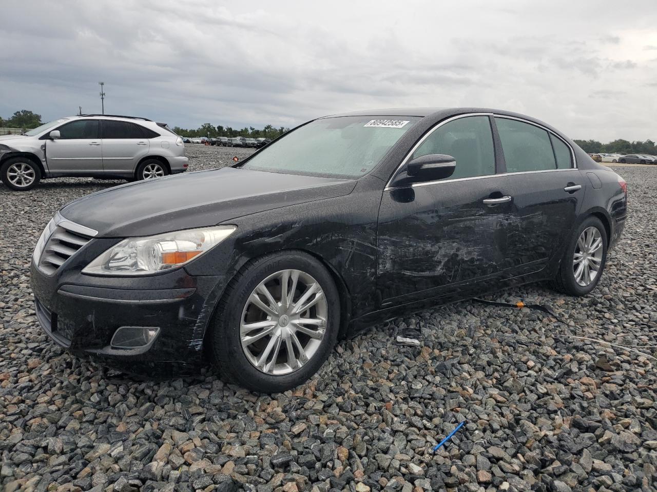 Hyundai Genesis 3.
