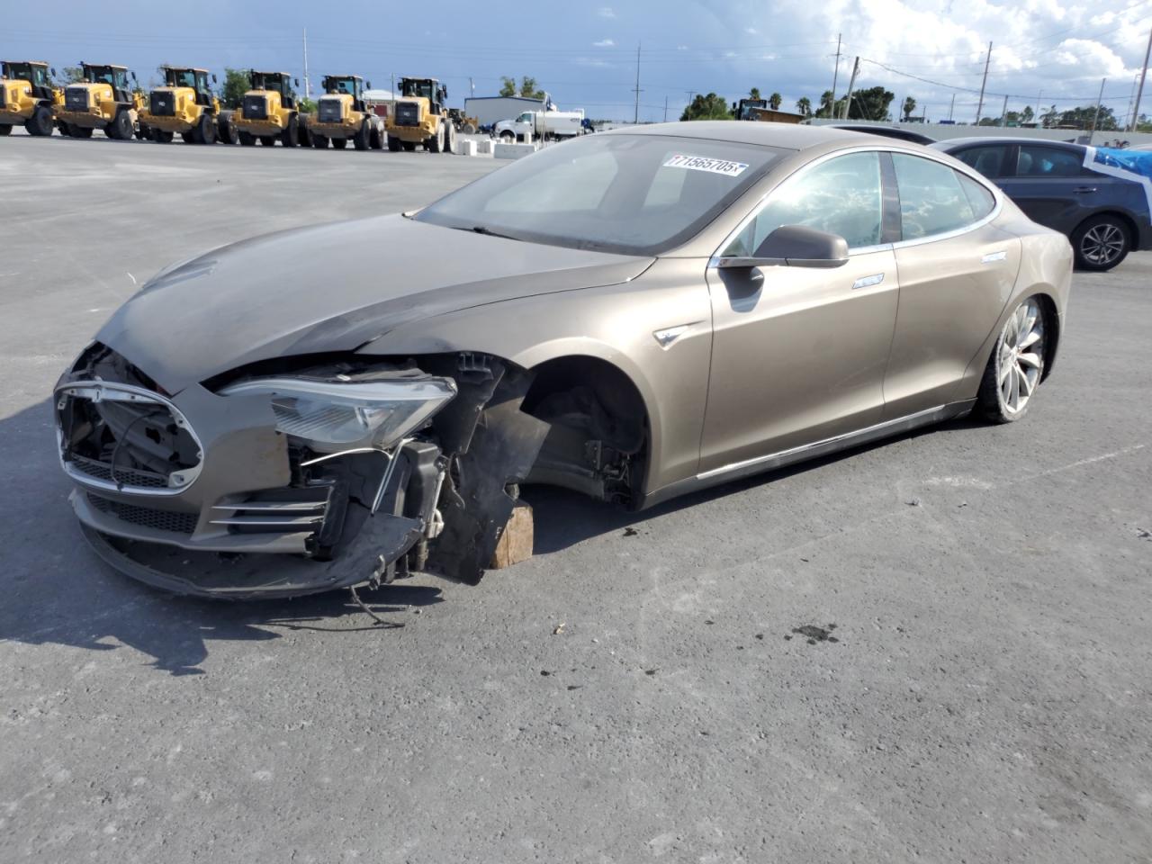 Tesla Model s p8