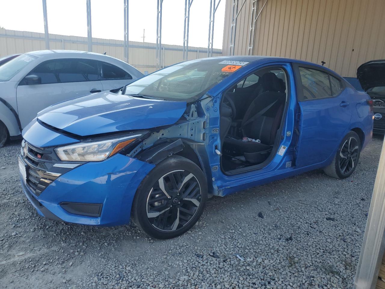 2024 Nissan Versa sr