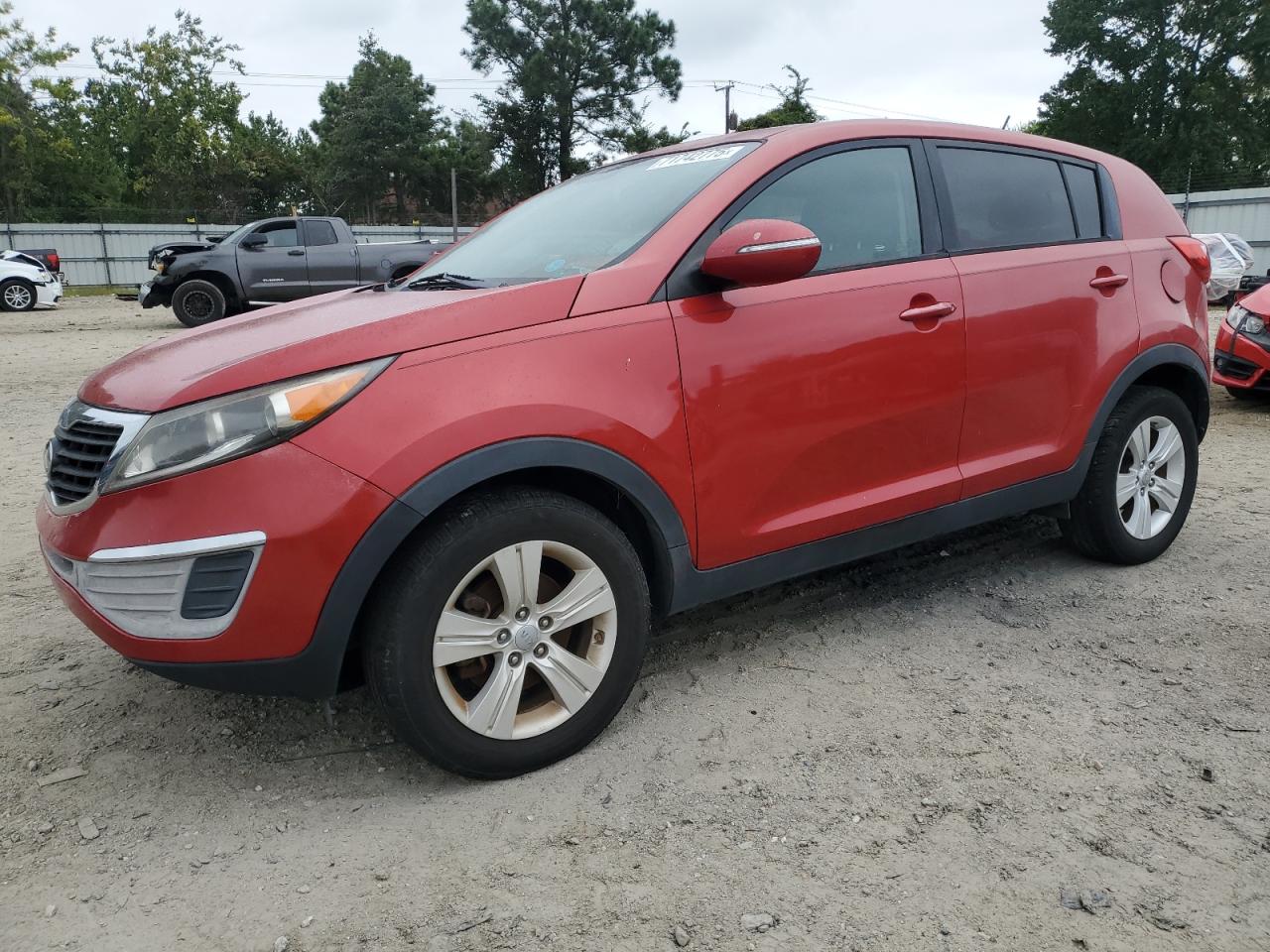 2013 Kia Sportage b