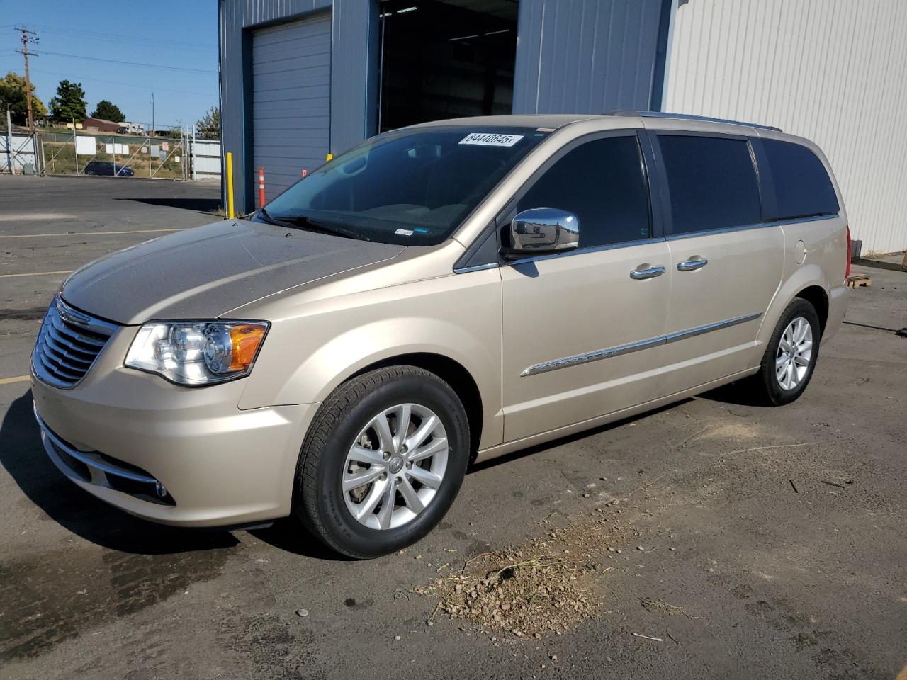 2015 Chrysler Town & cou