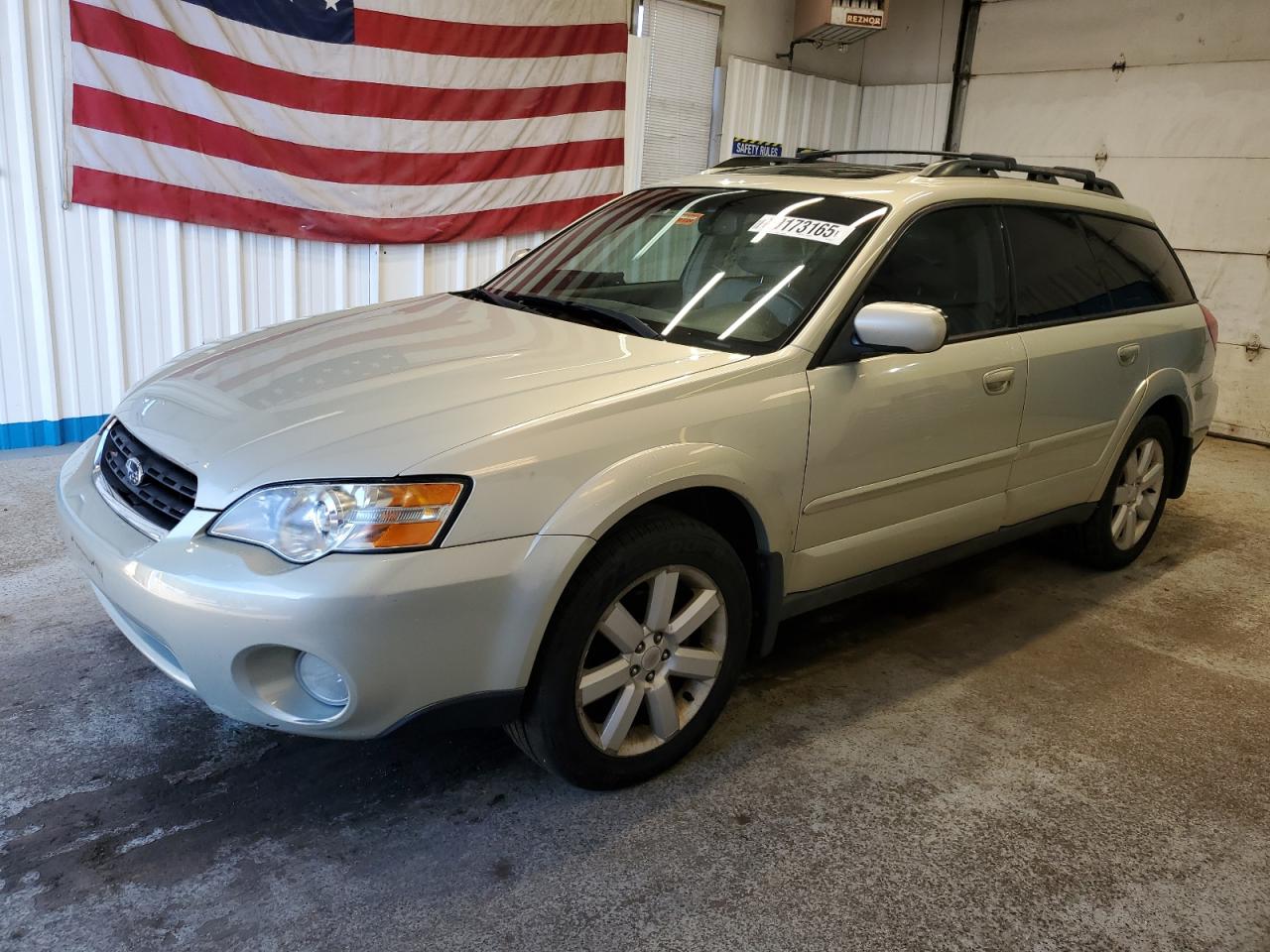 2006 Subaru Legacy out