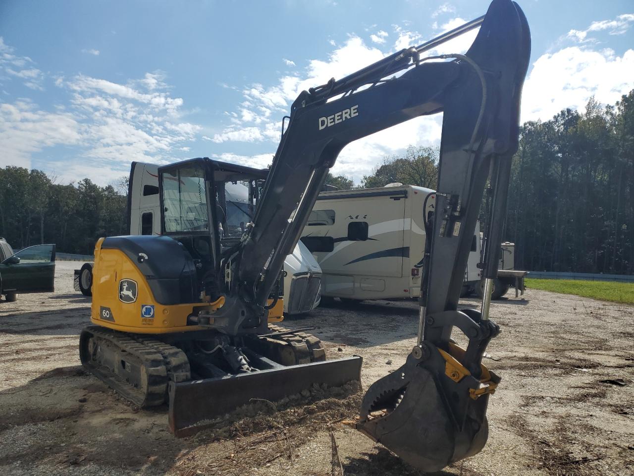 2024 John deere 608c