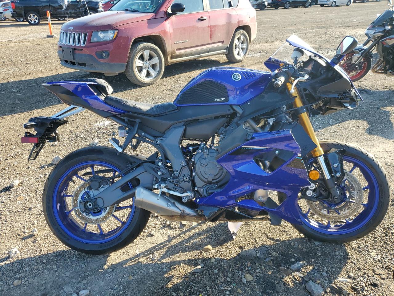 2025 Yamaha Yzfr7