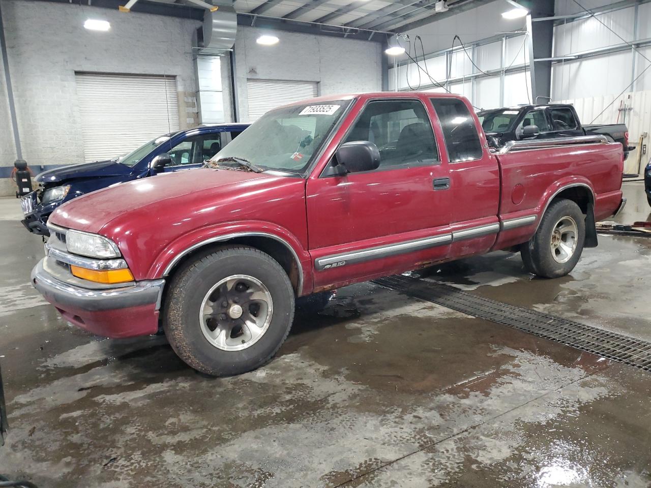 2001 Chevrolet S truck s1