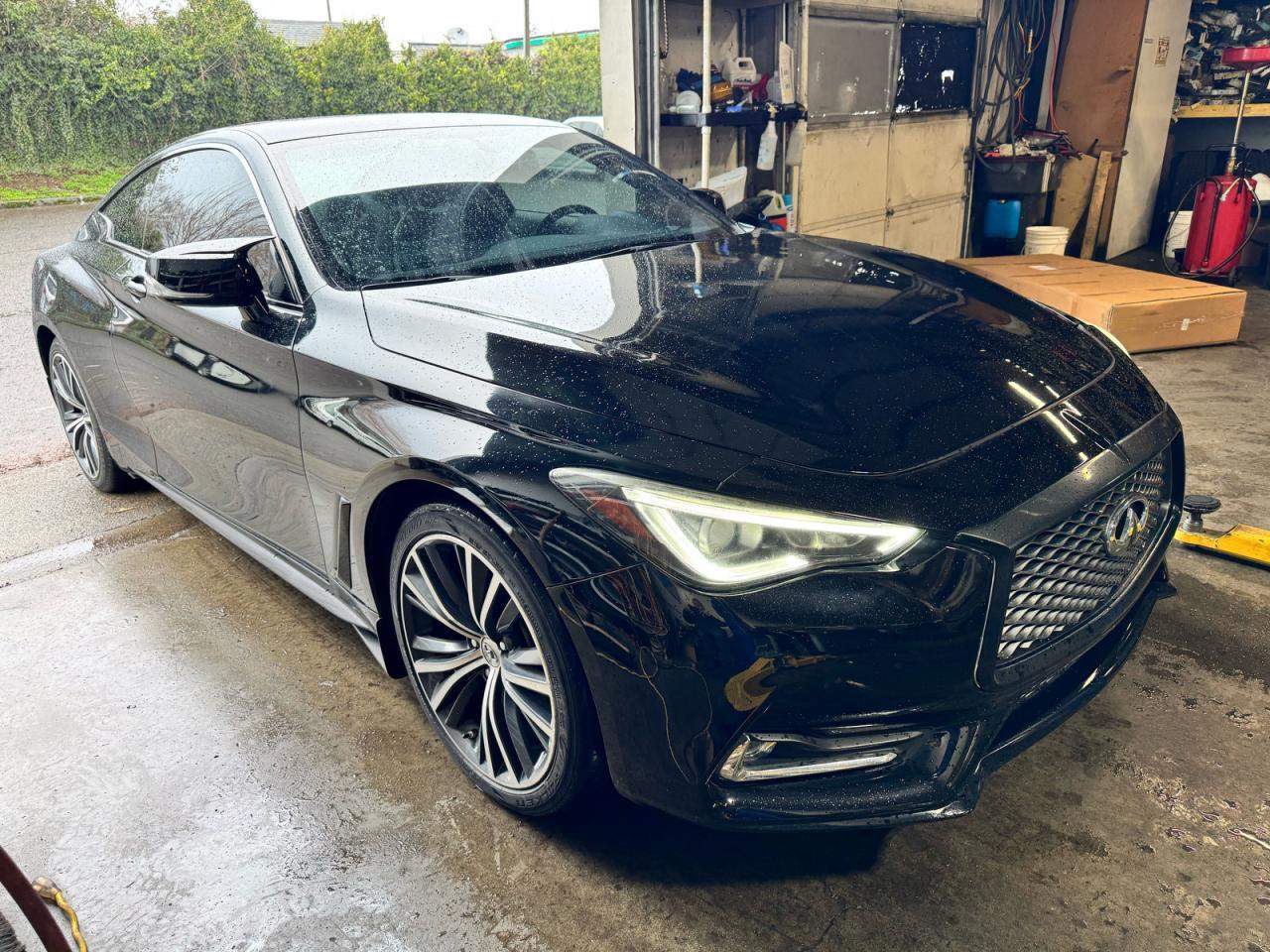 2018 Infiniti Q60 luxe 3