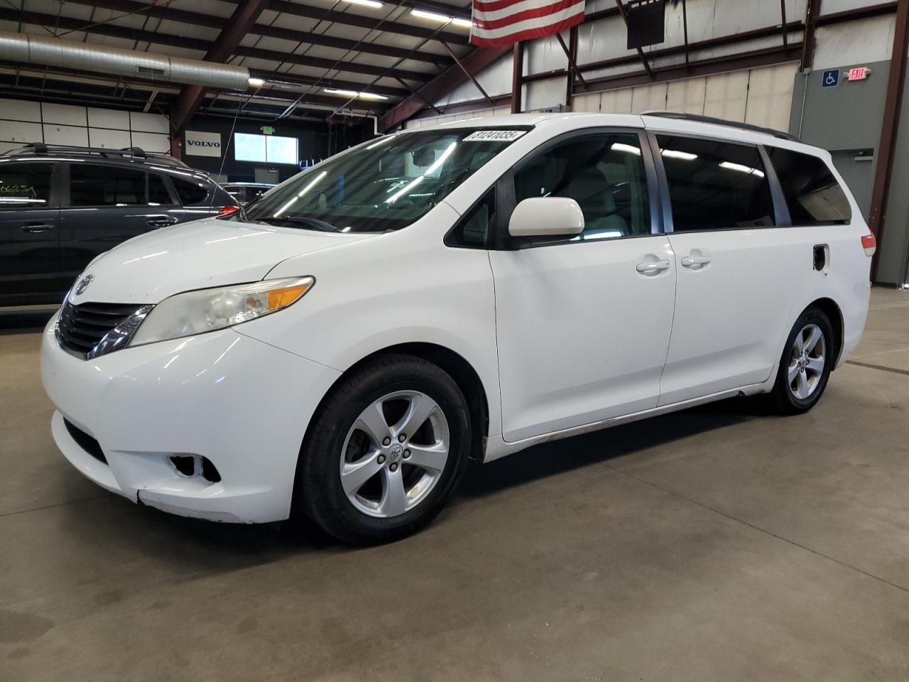 2012 Toyota Sienna le