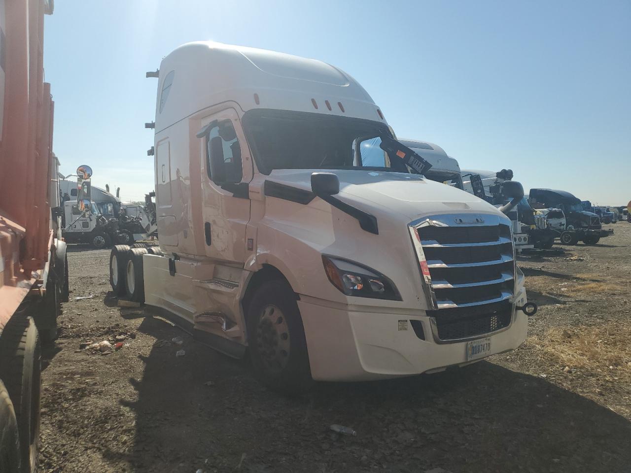 2022 Freightliner Cascadia 1