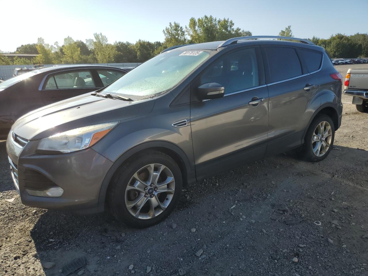 2014 Ford Escape tit