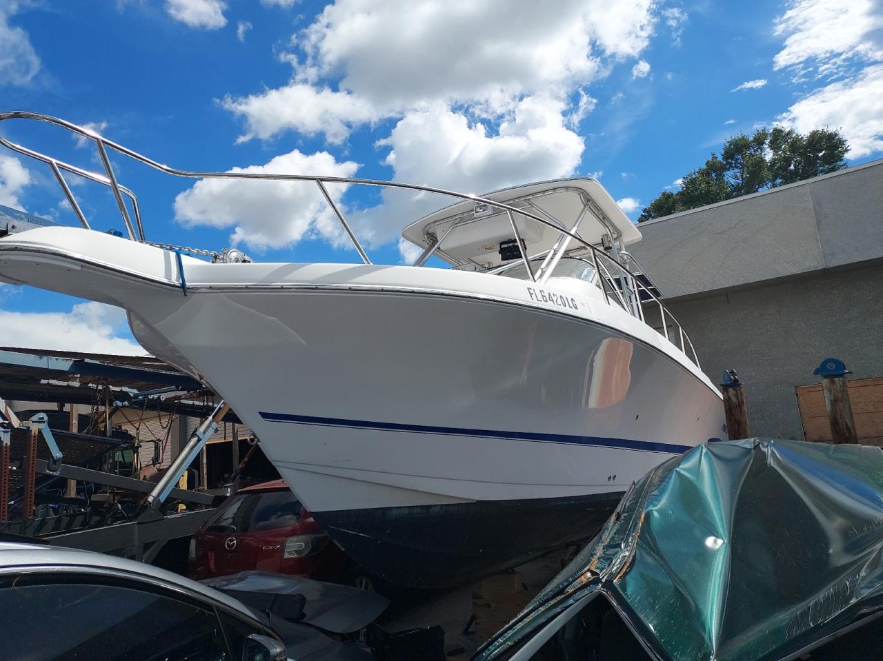 2000 Pro line boat co Other