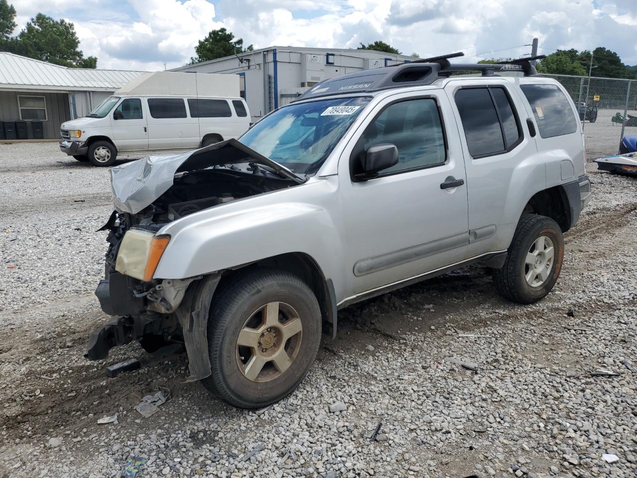 2005 Nissan Xterra off