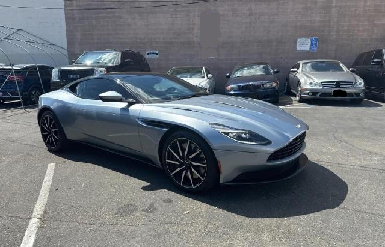 2017 Aston martin Db11