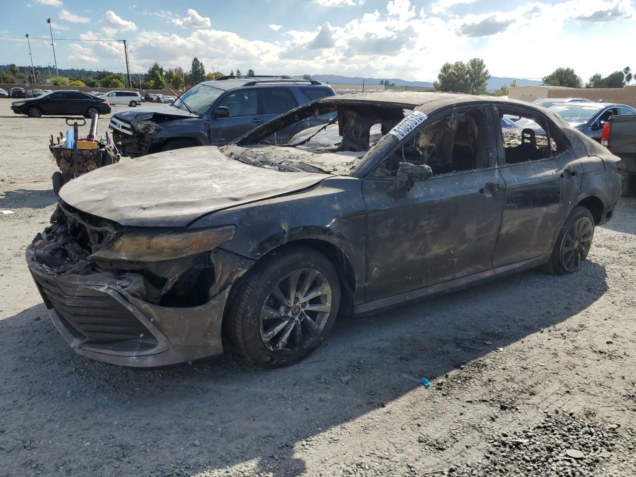 2024 Toyota Camry le