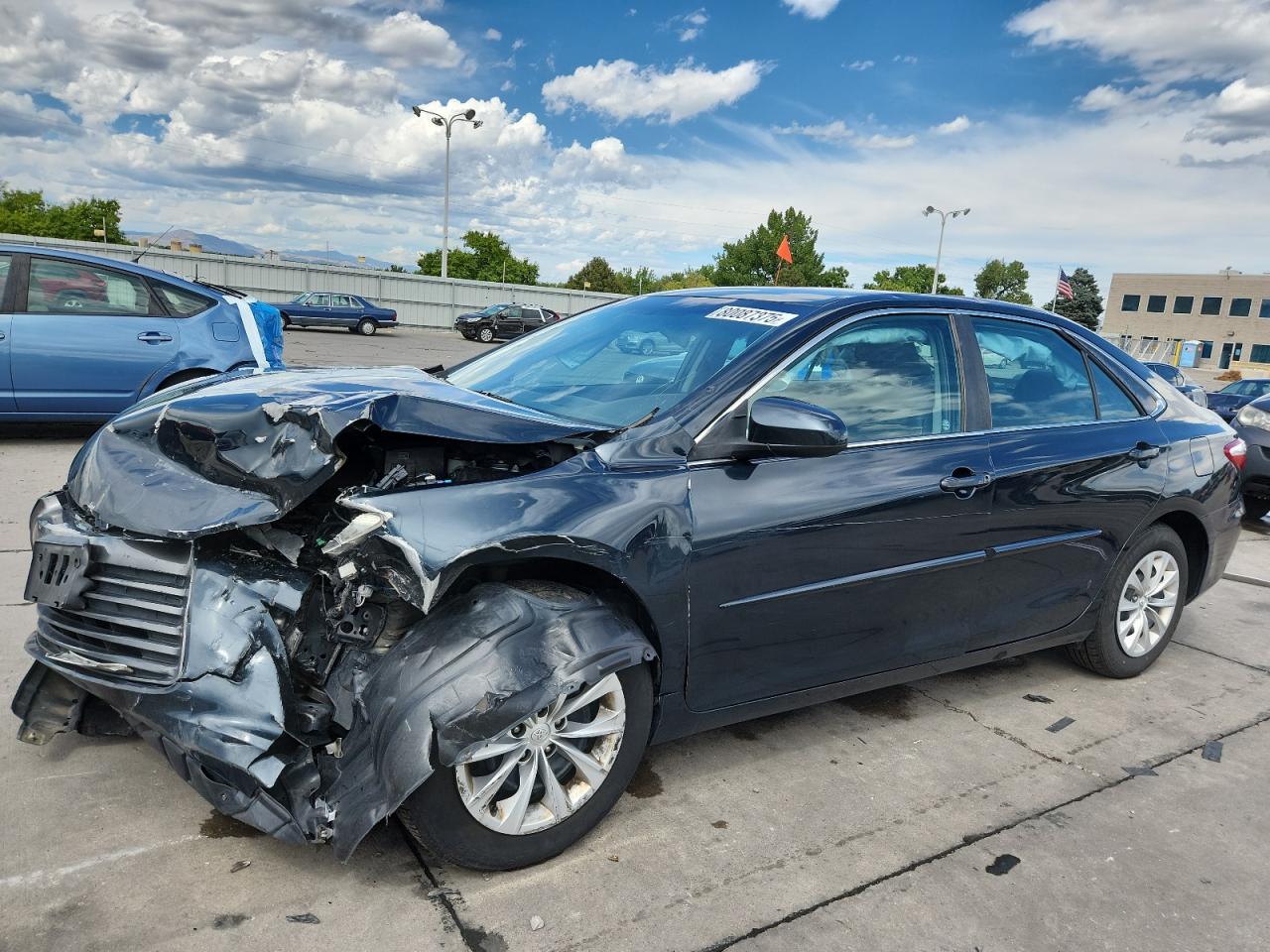 2016 Toyota Camry le LE