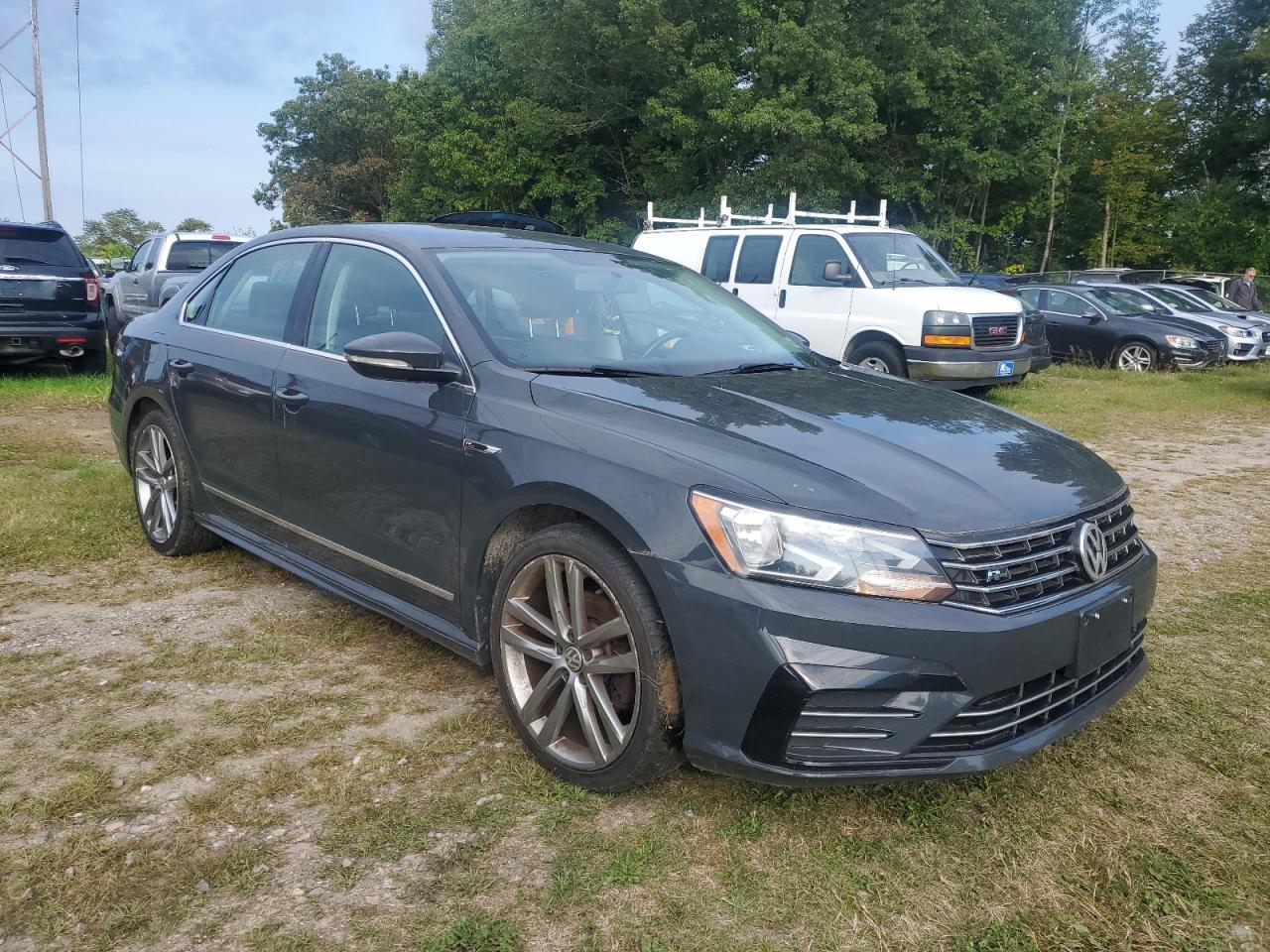 Volk Passat r-line