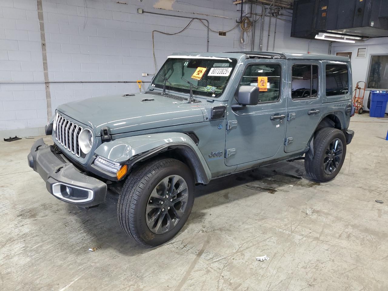2025 Jeep Wrangler s