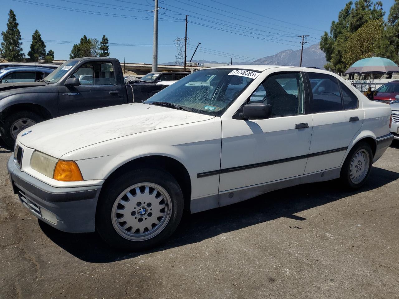 1992 BMW 325 i auto