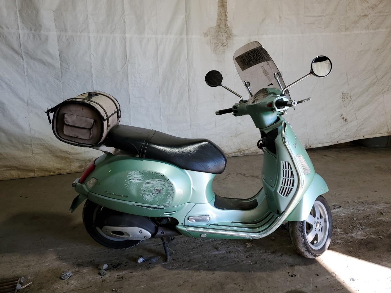Vespa Granturismo 200