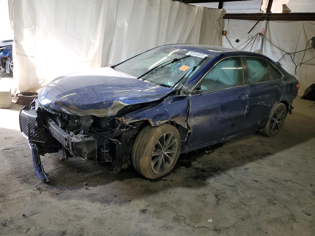 2016 Toyota Camry le