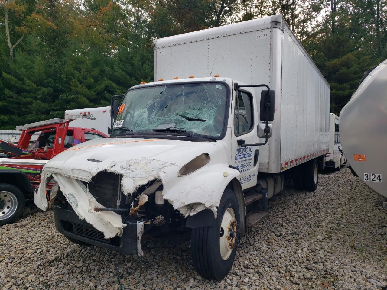 2016 Freightliner M2 106 med