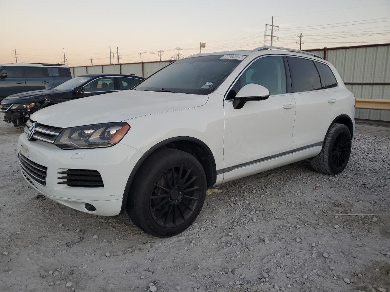 2014 Volkswagen Touareg v6
