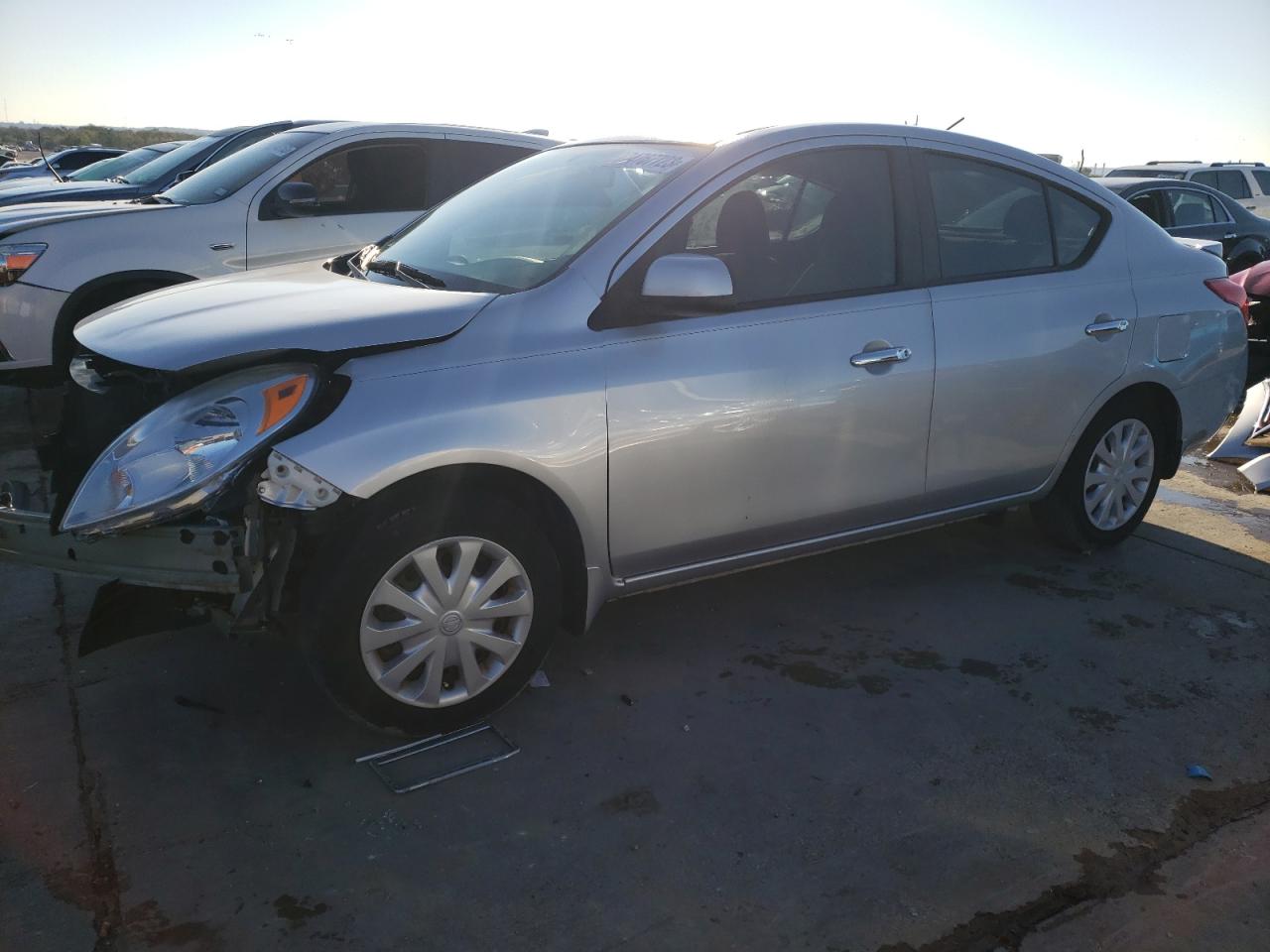 2013 Nissan Versa s