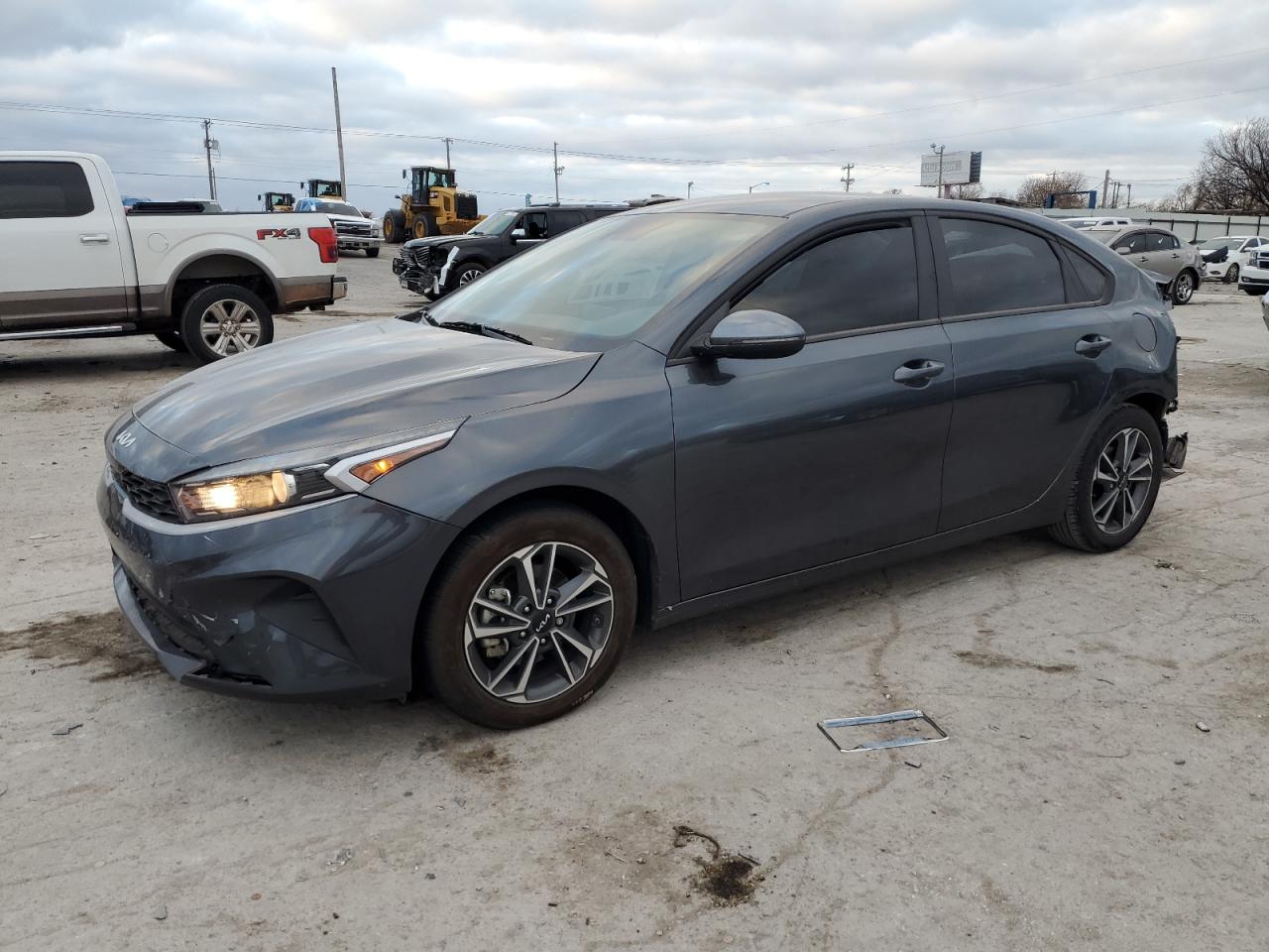 2023 Kia Forte lx
