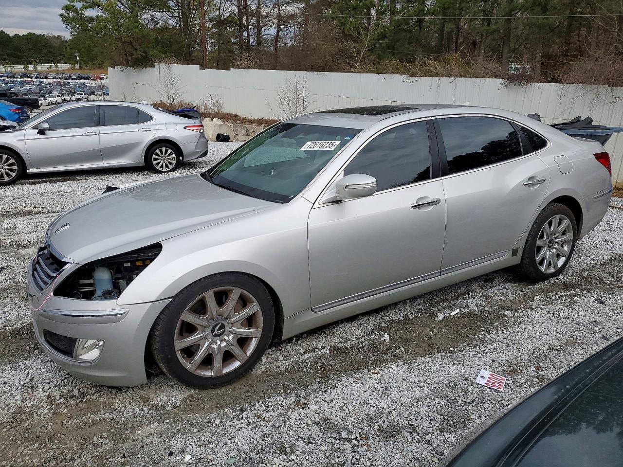 2013 Hyundai Equus