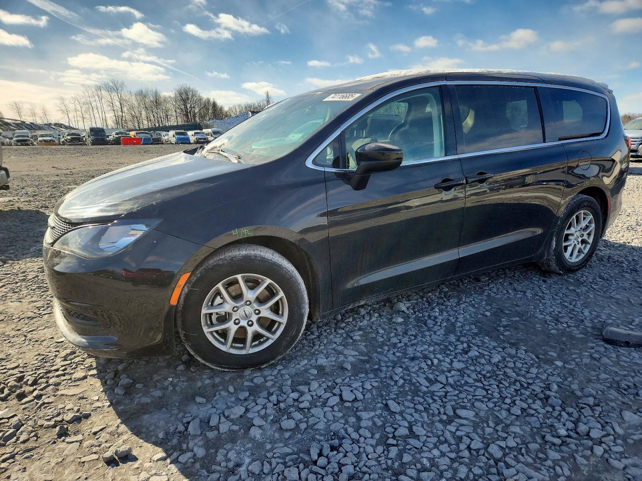 2022 Chrysler Voyager