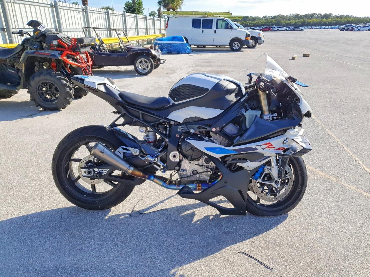 2024 BMW S 1000