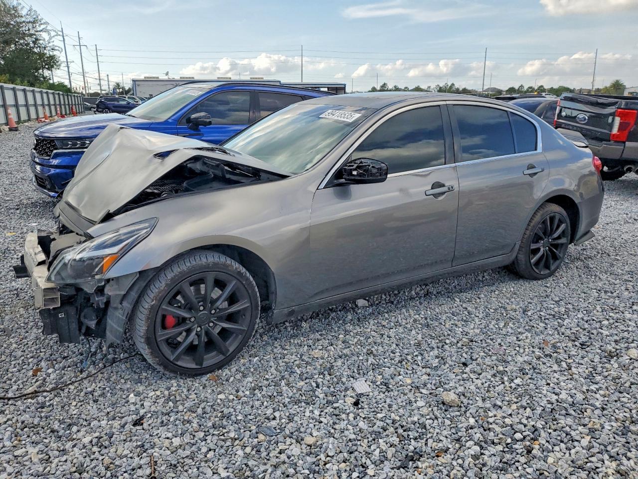 2012 Infiniti G37