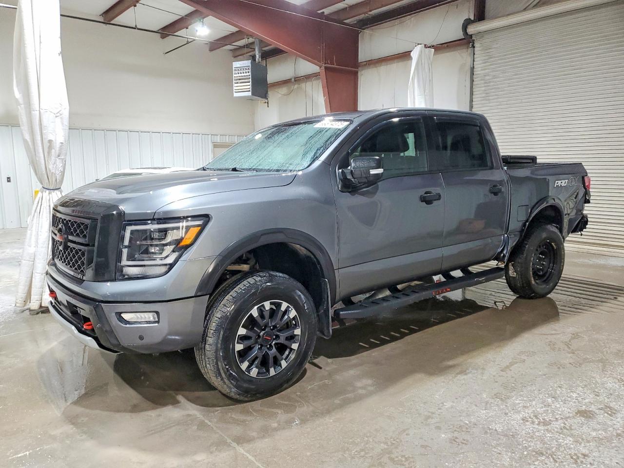 2022 Nissan Titan