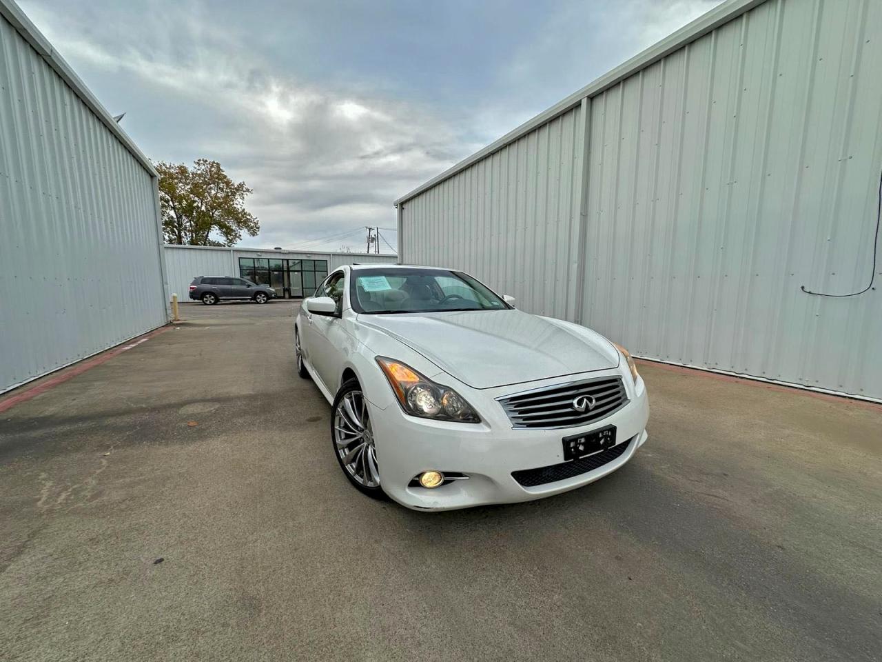 2012 Infiniti G37