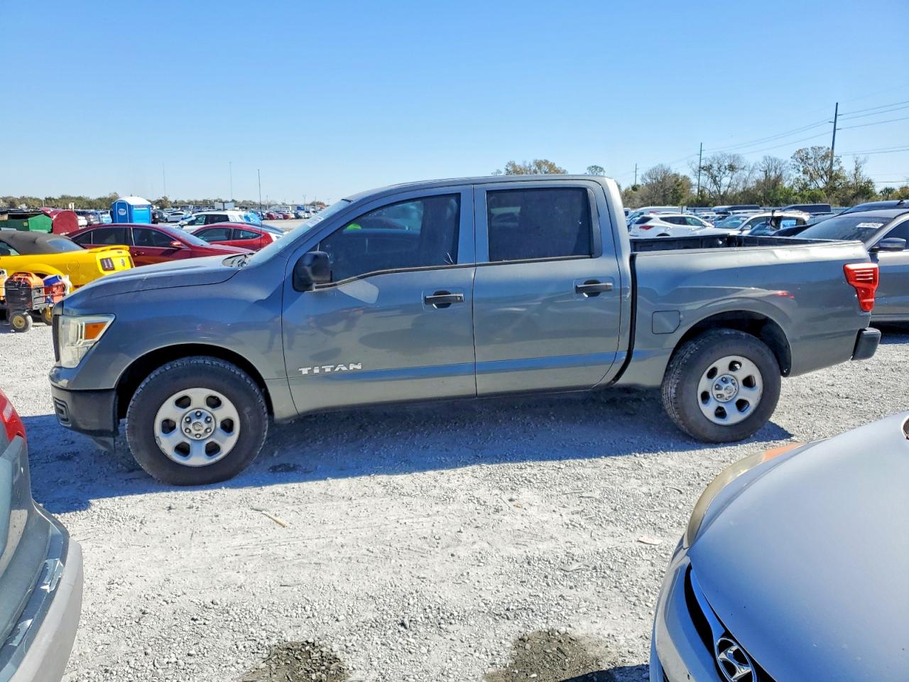 Nissan Titan