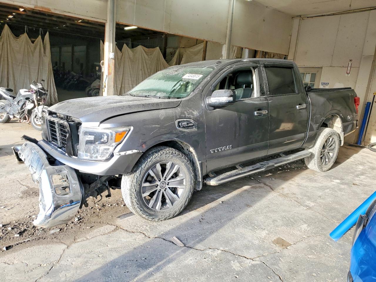 2017 Nissan Titan
