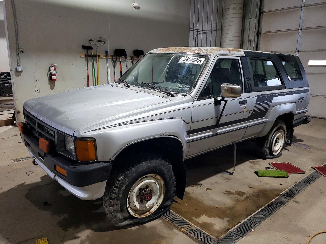 1987 Toyota Truck
