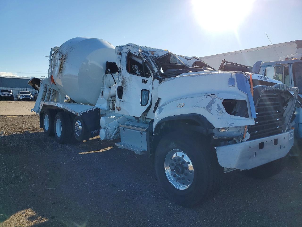 2026 Freightliner 114sd