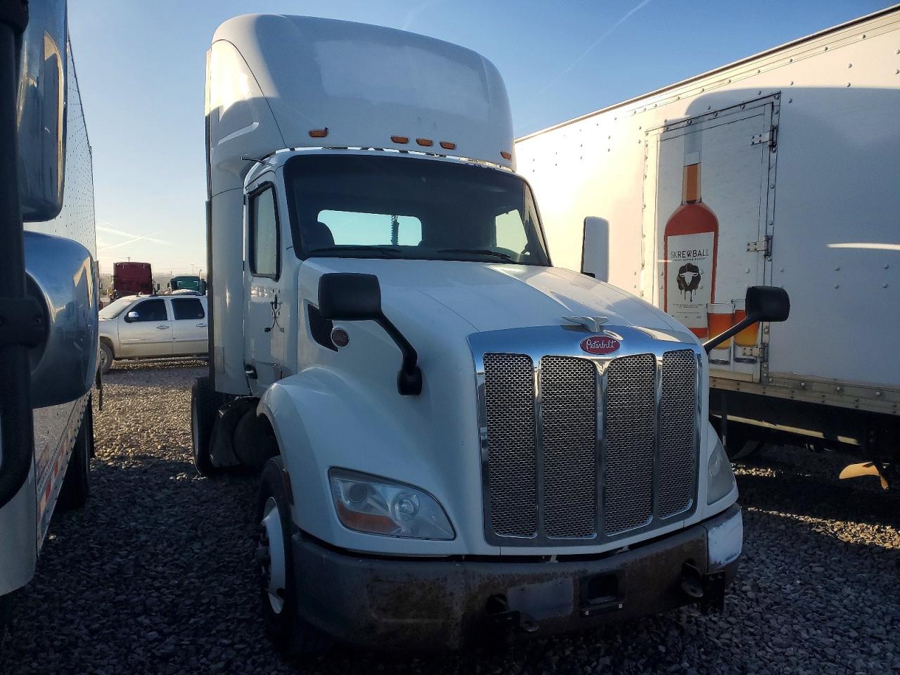 2017 Peterbilt 579
