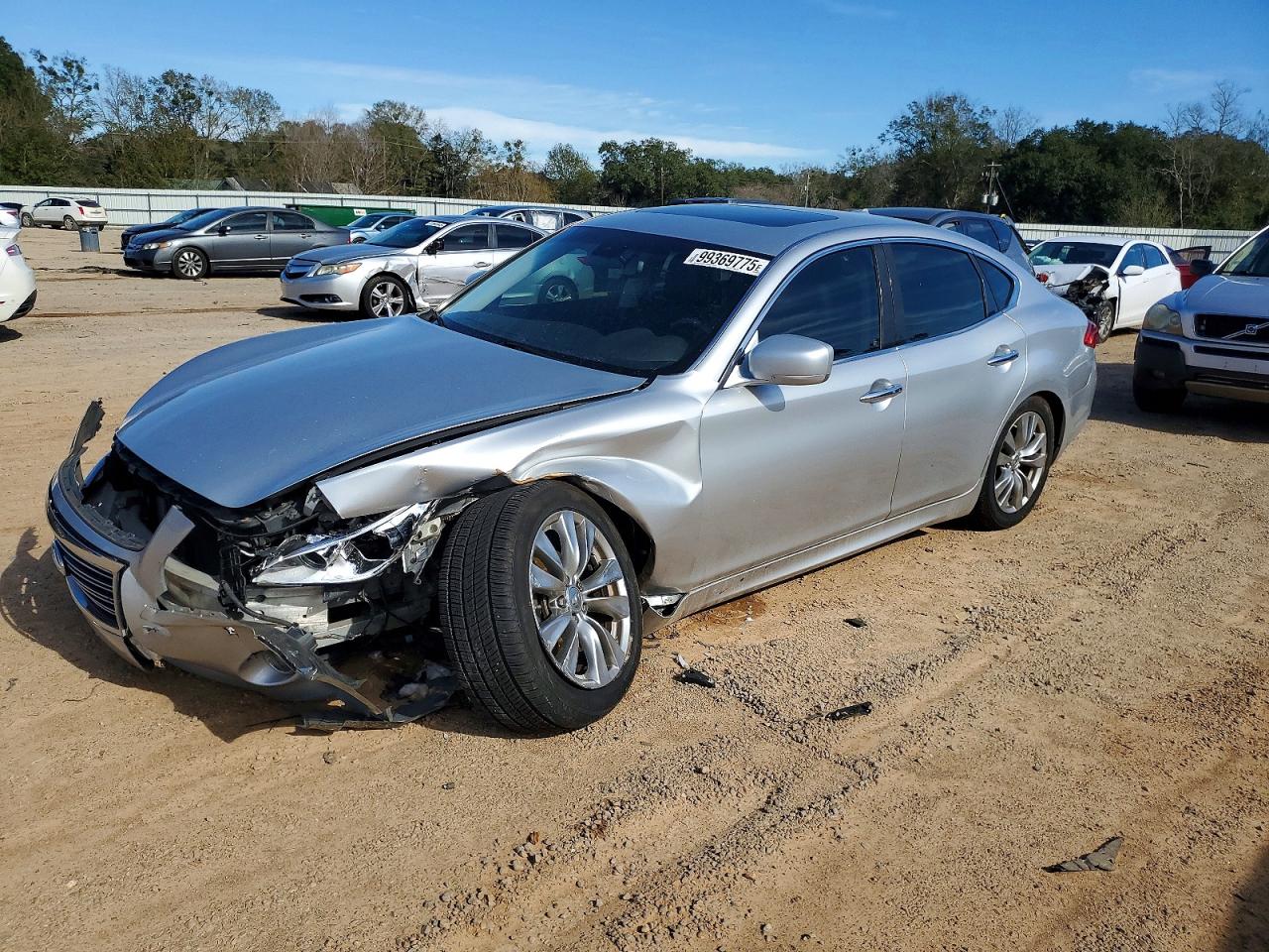 2013 Infiniti M37