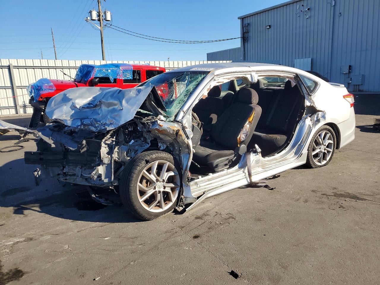 2013 Nissan 210