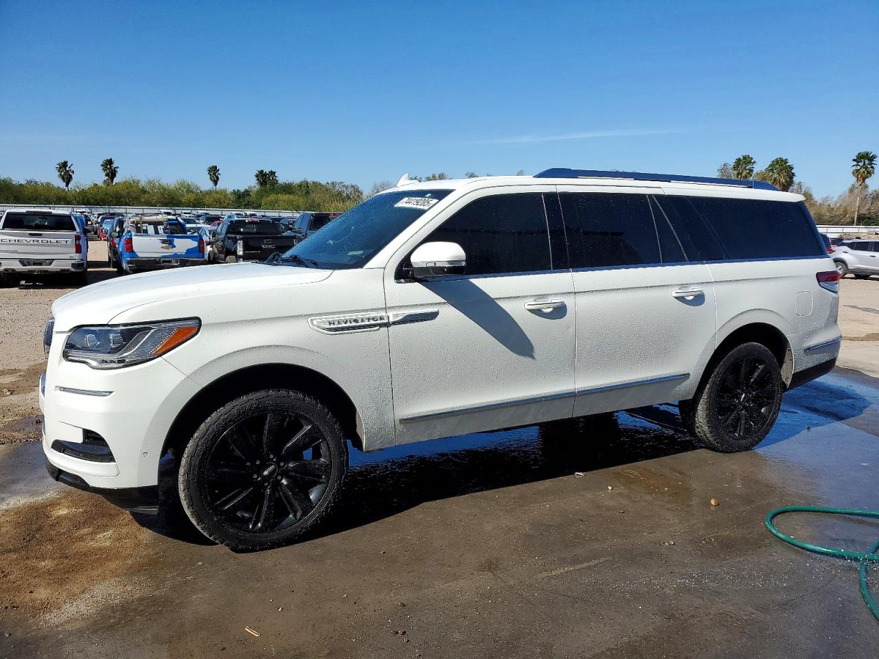 2023 Lincoln Navigator