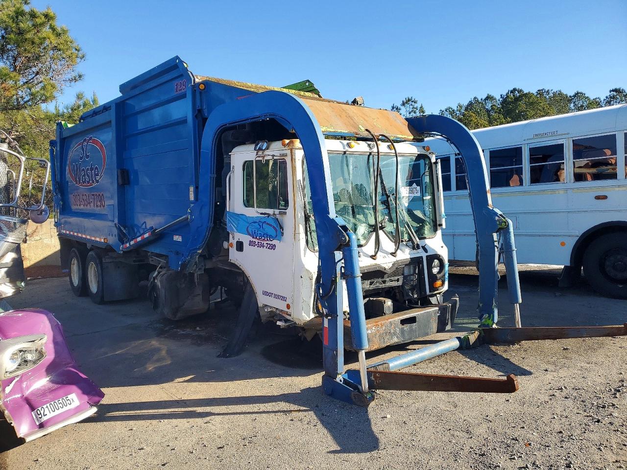 2018 Mack Mru613