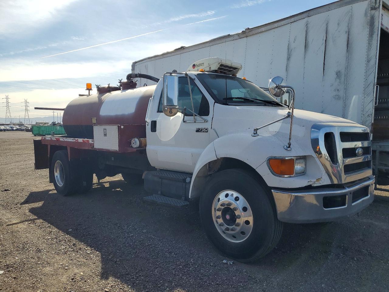 2005 Ford F-750