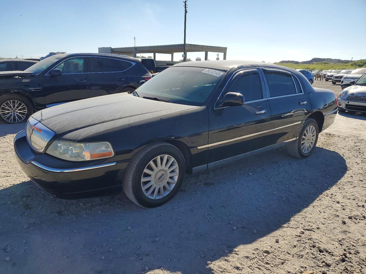 2005 Lincoln Town Car